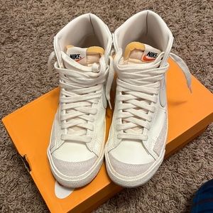 women’s blazers, size 7